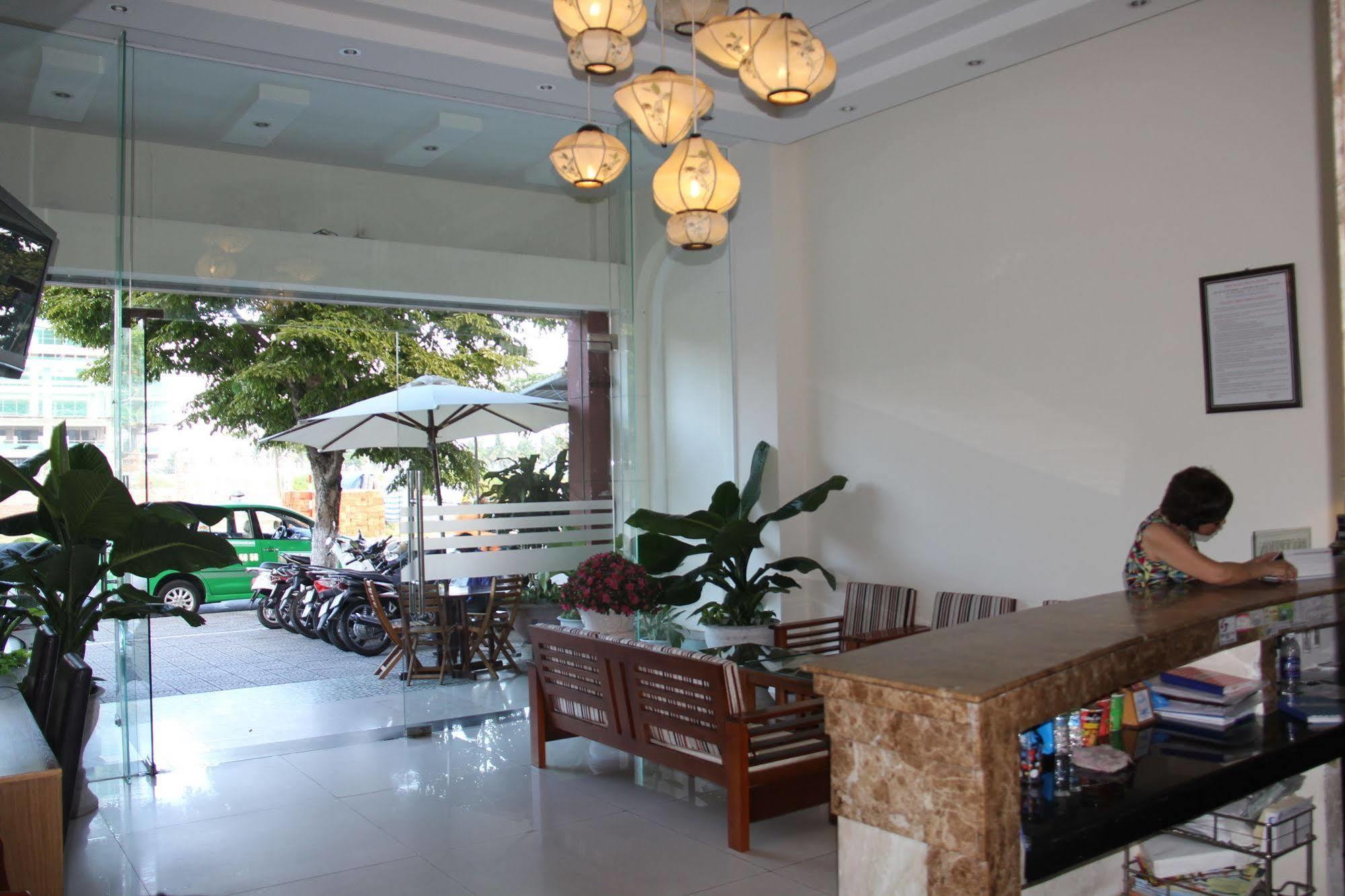 Trung Duong Da Nang Beach Hotel Exterior foto
